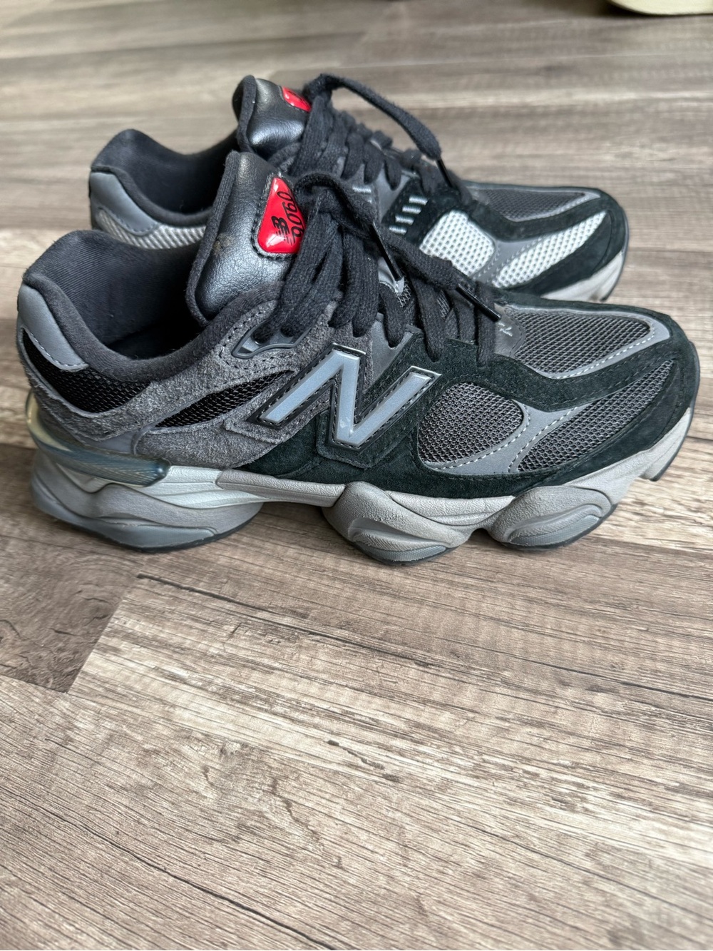 New Balance 9060 Black Grey Sneakers Women’s Size 6 / Men’s 4.5